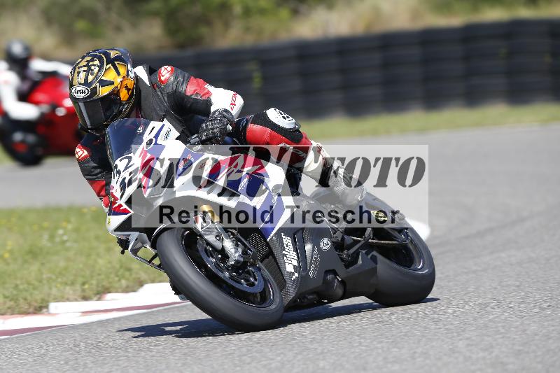 Archiv-2025/48 25.08.2025 Cornu Master School ADR/rot-rouge/32